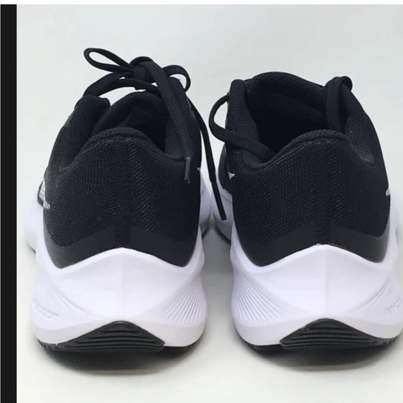 New women Nike Zoom Winflo rubber shoes sneakers running,  workout shoes size 8 - Picture 4 of 9